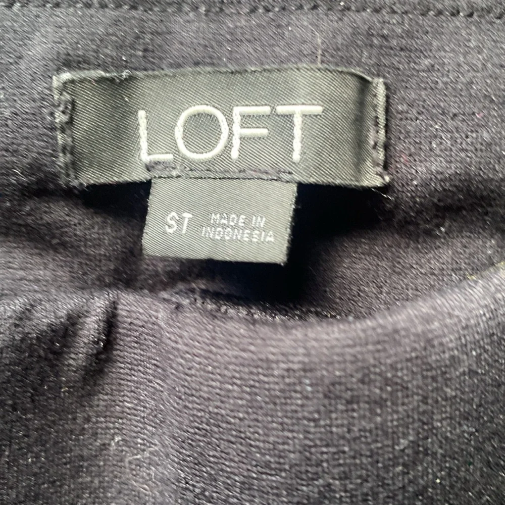🎁LOFT Classic Black Pants